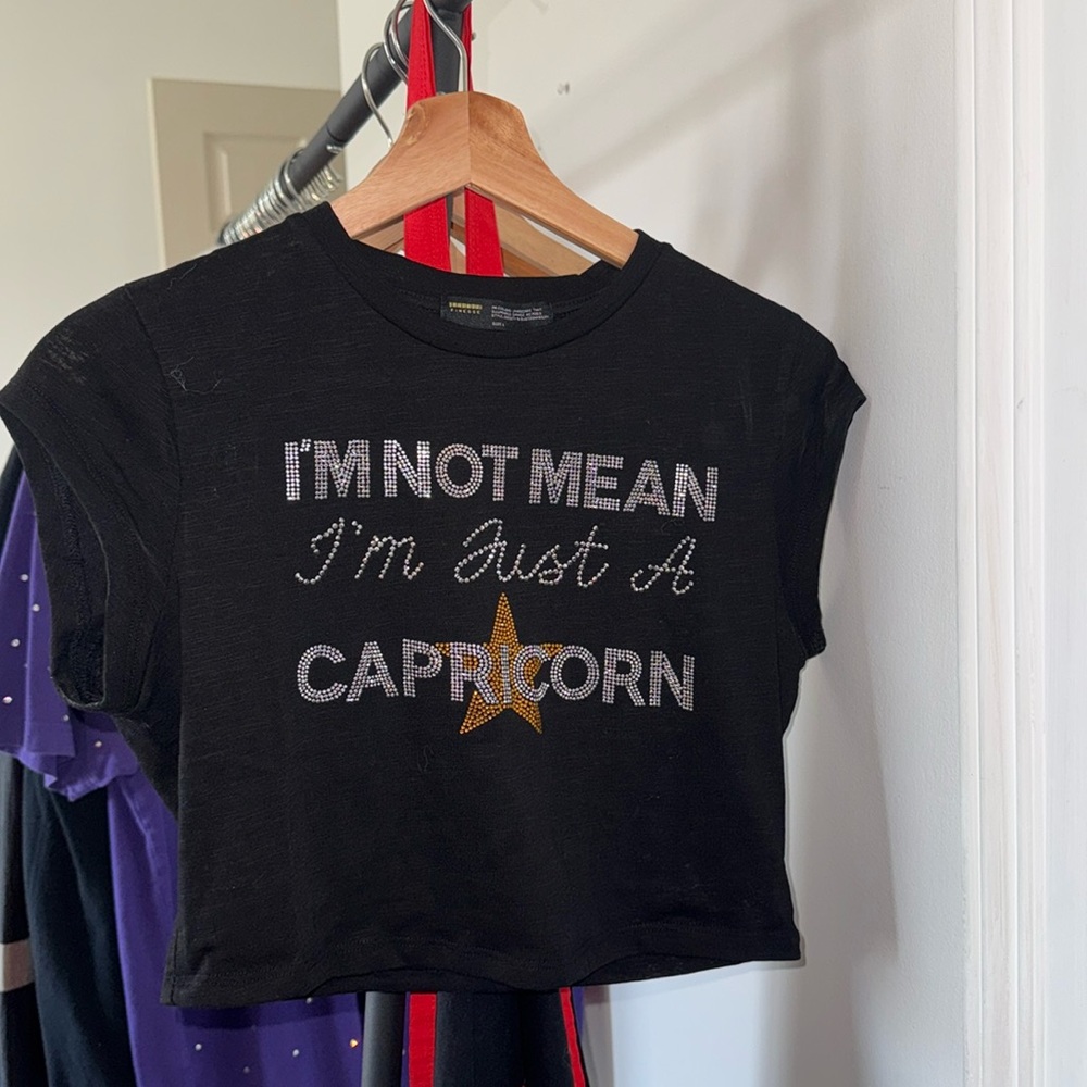 Capricorn crop top